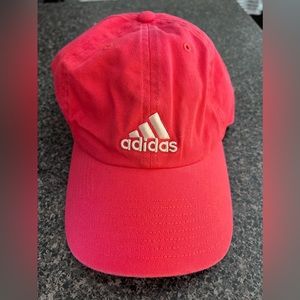 ADIDA'S SIGNATURE BRAND ADJUSTABLE BASEBALL CAP UNISEX EMBROIDED LOGO